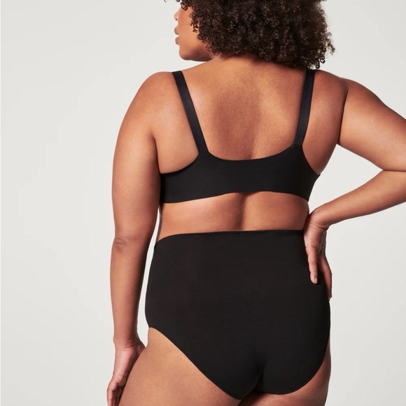 SPANX smooth Bra-llelujah Adjustable full coverage Bra - Picture 4 of 9